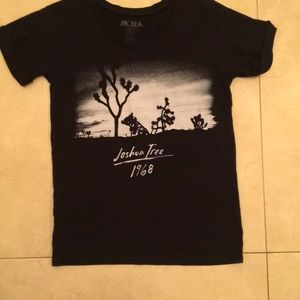 Black Joshua Tree t-shirt